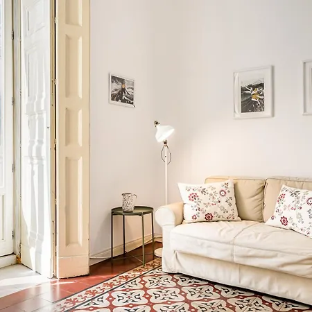 Urban Elegance By Sant'agata: A Gem Catania