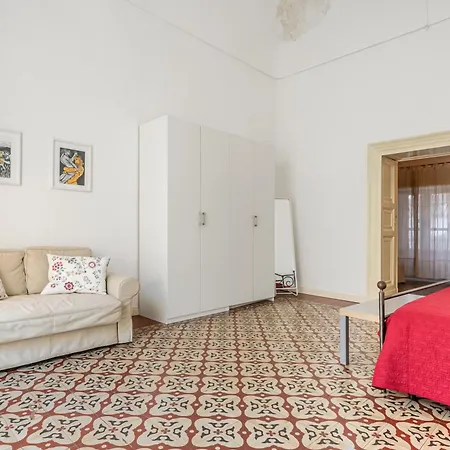 Urban Elegance By Sant'agata: A Gem *