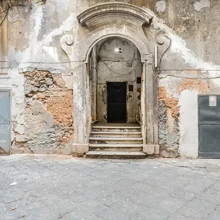 Urban Elegance By Sant'agata: A Gem *