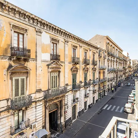 Urban Elegance By Sant'agata: A Gem Catania