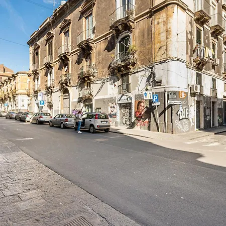Urban Elegance By Sant'agata: A Gem * Catania